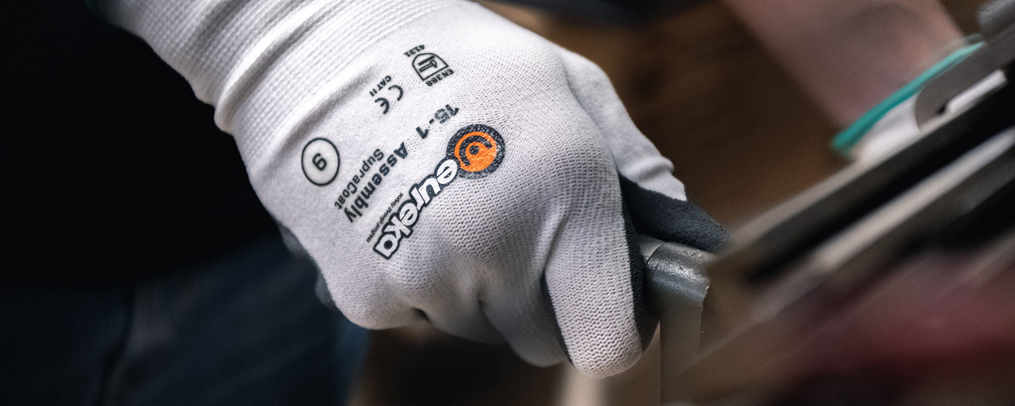 eureka-15-1-assembly-glove-banner Eureka 15-1 Assembly glove in use